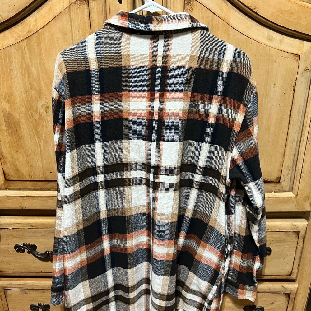 Plaid Button-Up Shirt in Black, Brown, and White